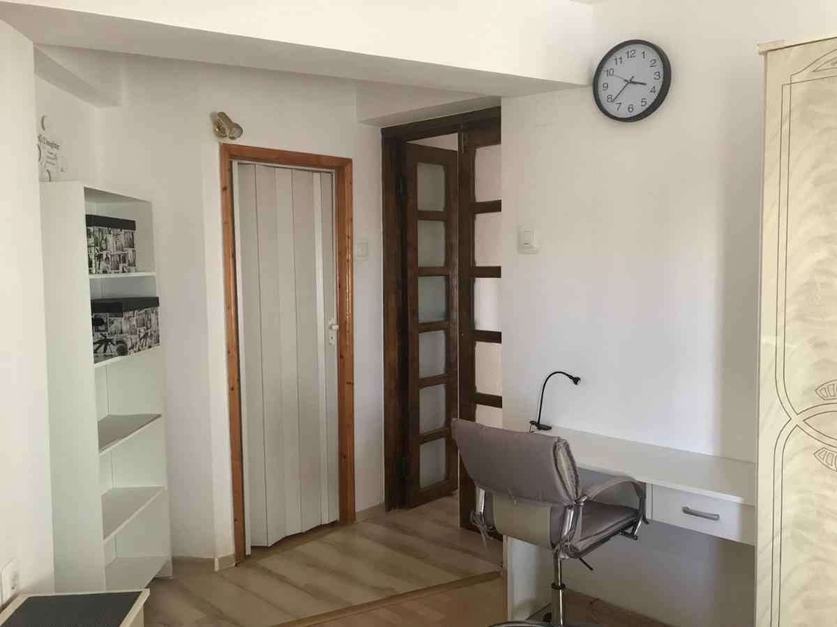 יאשי Danielle Apartament מראה חיצוני תמונה