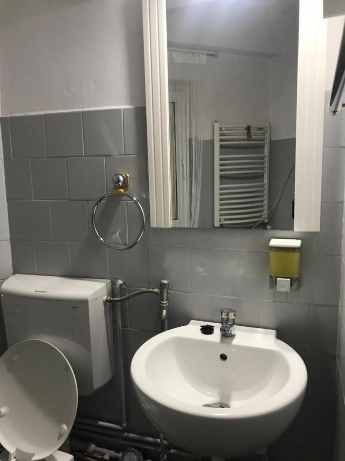 יאשי Danielle Apartament מראה חיצוני תמונה